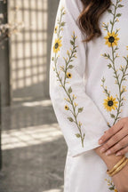 Khaas Sunflower White Cotton Kurti